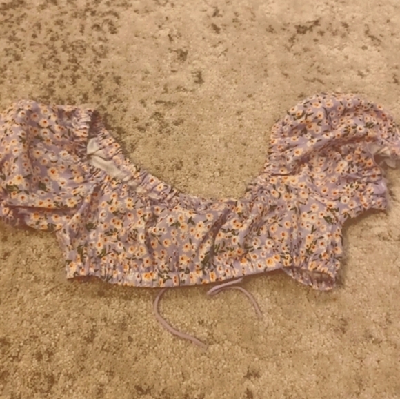 Floral super crop princess sleeves top - Picture 8 of 8